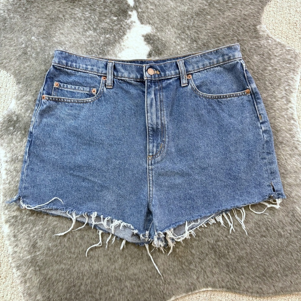 VS PINK Frayed Denim Shorts - Picture 2 of 12